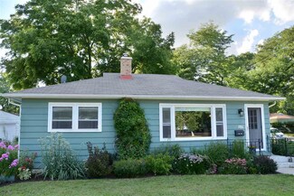 102 Cumberland Ln, Madison, WI 53714