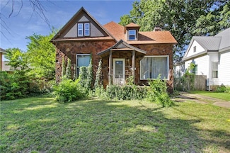 1621 Appleton Ave, Parsons, KS 67357