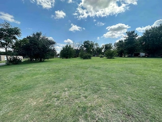 1905 Madison Ave Unit 1911 Madison Ave, Woodward, OK 73801