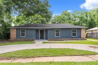 507 Heritage Dr E, Mobile, AL 36609