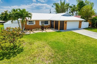 918 Gleason Pkwy, Cape Coral, FL 33914