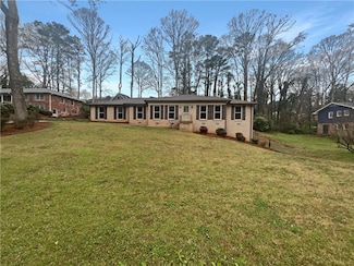 724 Dukehart Ct, Stone Mountain, GA 30083