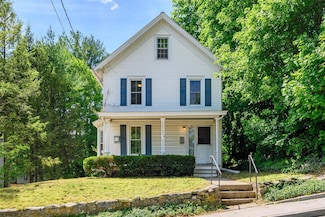 36 Elm St, Pawling, NY 12564