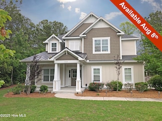 122 Saltwater Landing Dr, Hampstead, NC 28443