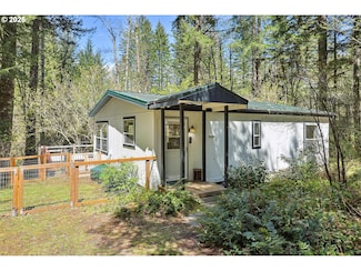 51 Foster Rd, Carson, WA 98610