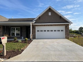 852 Sweetfern Ln, Pigeon Forge, TN 37863