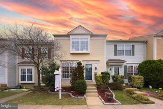 6513 Old Carriage Ln, Alexandria, VA 22315