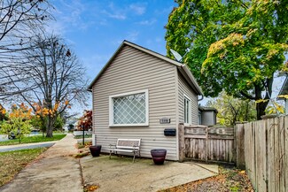 5729 N New Hampshire Ave, Chicago, IL 60631