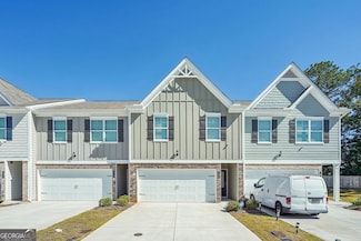 11692 Mendenhall Ct, Hampton, GA 30228