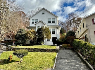 128 Nethermont Ave, White Plains, NY 10603