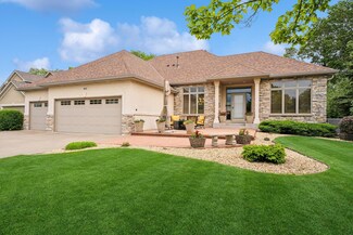 6654 Orchid Ln N, Osseo, MN 55311