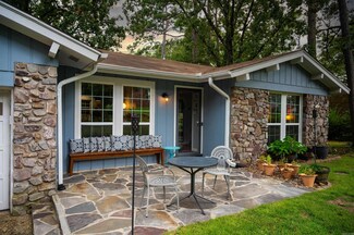 10301 Charterhouse Rd, Little Rock, AR 72227