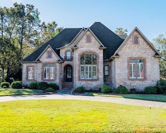 1528 Crown Point Dr, Mount Olive, AL 35117