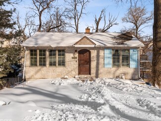21280 W Arbor Ln, Lake Zurich, IL 60047