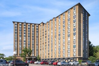 1 Renaissance Place Unit 701, Palatine, IL 60067