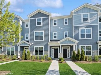 126 E Main St Unit 2-4, Cary, IL 60013