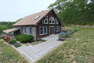7 Glacier Dr, Truro, MA 02631