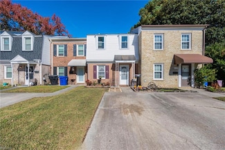 5220 Clover Hill Dr, Portsmouth, VA 23703