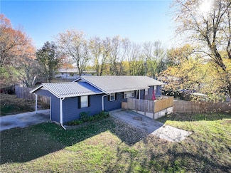 8446 Sagamore Loop, Harrison, AR 72601