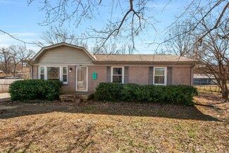 10191 W Oak Dr, Bon Aqua, TN 37025