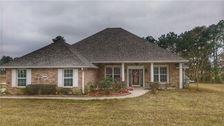 173 Twin Cir, Leesville, LA 71446