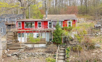 21 Lake Claire Dr, Middletown, NY 10940
