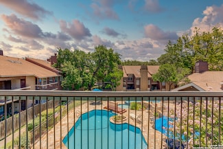 8633 Datapoint Dr Unit 240, San Antonio, TX 78229