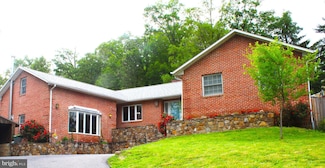 1065 Longwood Ave, Cumberland, MD 21502