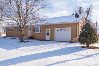 209 E Lincoln St, Monroe, IA 50170