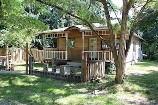 63 W Moore St, Port Hadlock, WA 98339
