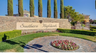 5 Oakmont Hills Ln, Las Vegas, NV 89141