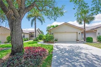 6582 Ilex Cir, Naples, FL 34109
