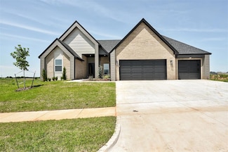 9321 NW 147th Terrace, Yukon, OK 73099