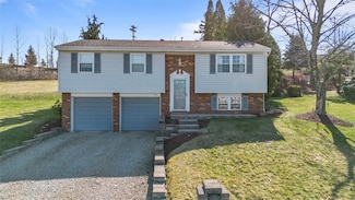 741 Bar Harbor Dr, Pittsburgh, PA 15239
