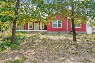 4239 W Phillips Rd, Skiatook, OK 74070