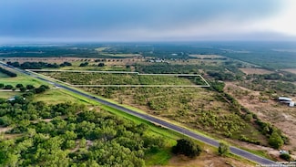 TRACT 2 Texas 173, Devine, TX