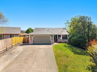 1126 Killdeer Rd, McKinleyville, CA 95519