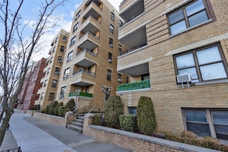 150 W End Ave Unit 1J, Brooklyn, NY 11235
