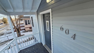 604 Valley St, Minot, ND 58701