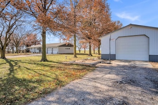 843 N Chisholm Trail, Newton, KS 67114