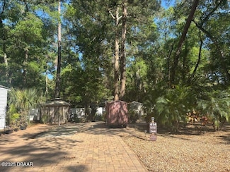 14101 NE 253 Court Rd, Lake Kerr, FL 32134