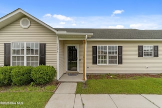 7108 Thurgood Rd, Wilmington, NC 28411