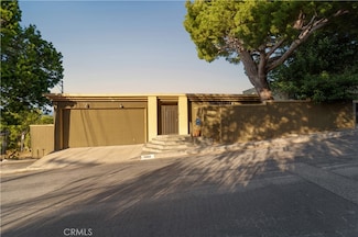 3230 Wrightwood Dr, Studio City, CA 91604
