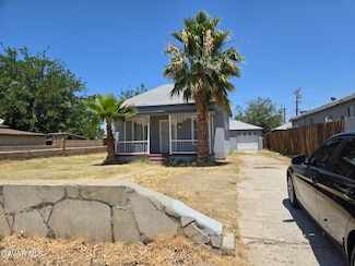 941 W Oldfield St, Lancaster, CA 93534