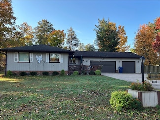 935 Schofield St, Chetek, WI 54728