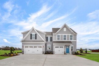 101 Spinnaker St, Elizabeth City, NC 27909