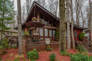 252 Four Seasons Dr, Drums, PA 18222