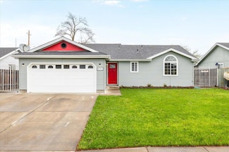 8092 Thunderhead Ave, White City, OR 97503