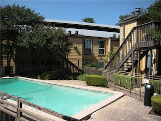1000 W 26th St Unit 207, Austin, TX 78705