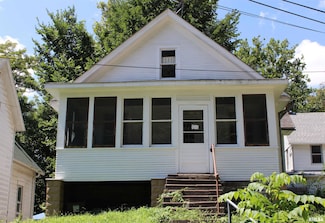 1309 Clay St, Davenport, IA 52804